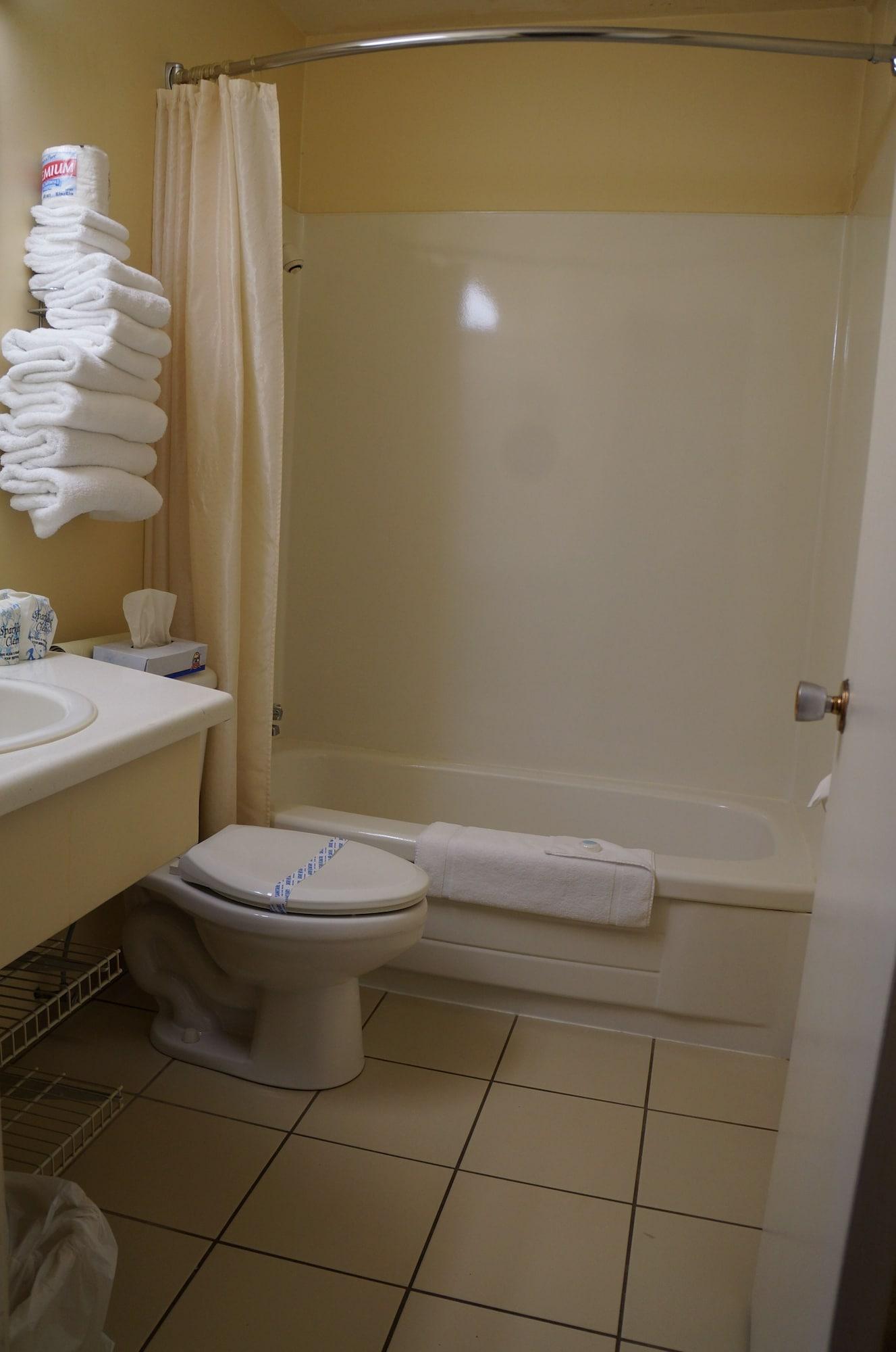 Westward Inn & Suites Langley Ngoại thất bức ảnh