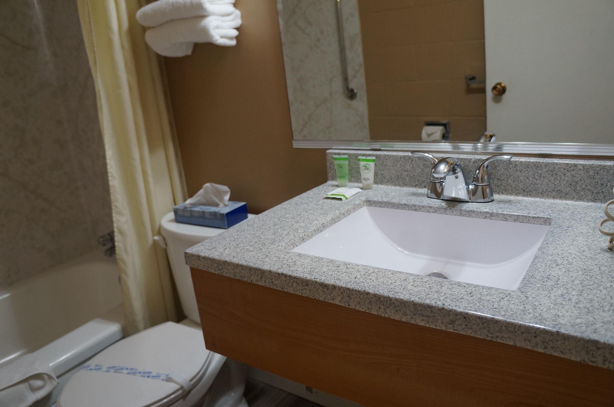 Westward Inn & Suites Langley Ngoại thất bức ảnh