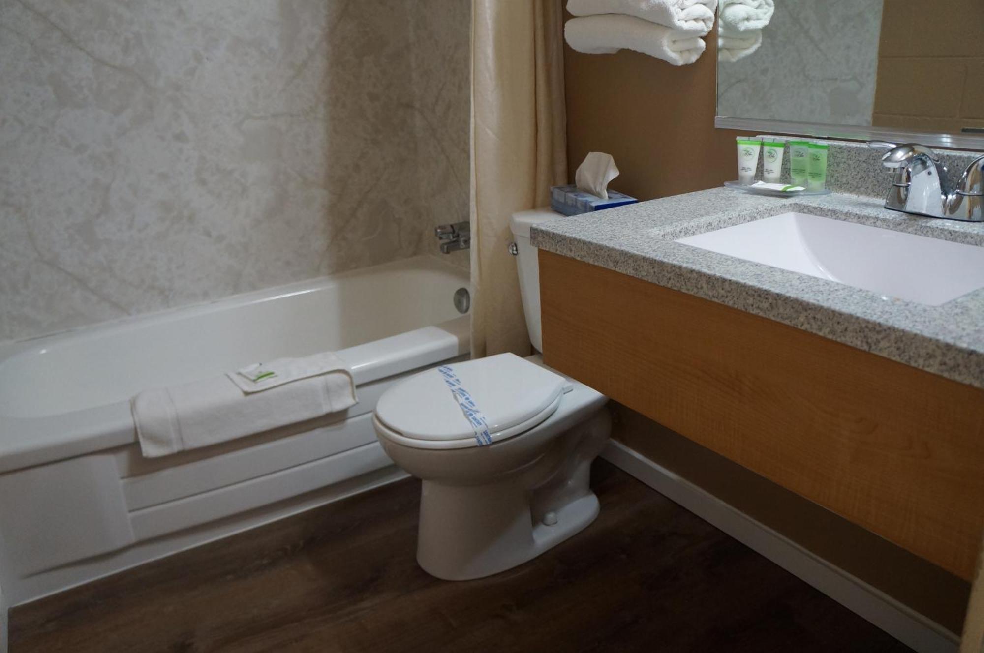 Westward Inn & Suites Langley Phòng bức ảnh