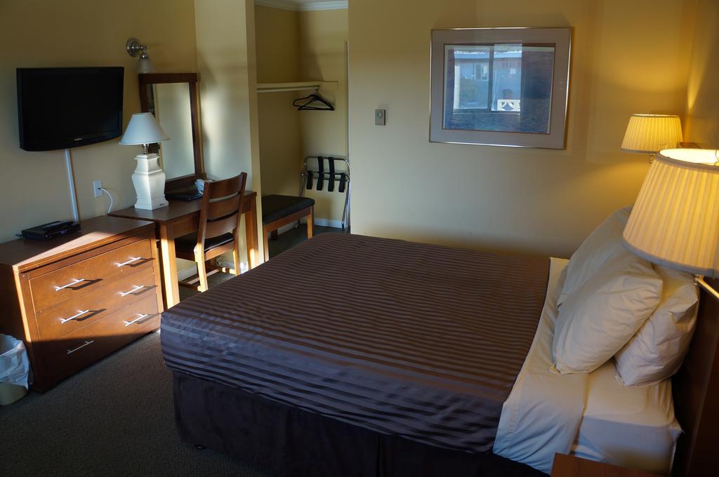 Westward Inn & Suites Langley Ngoại thất bức ảnh