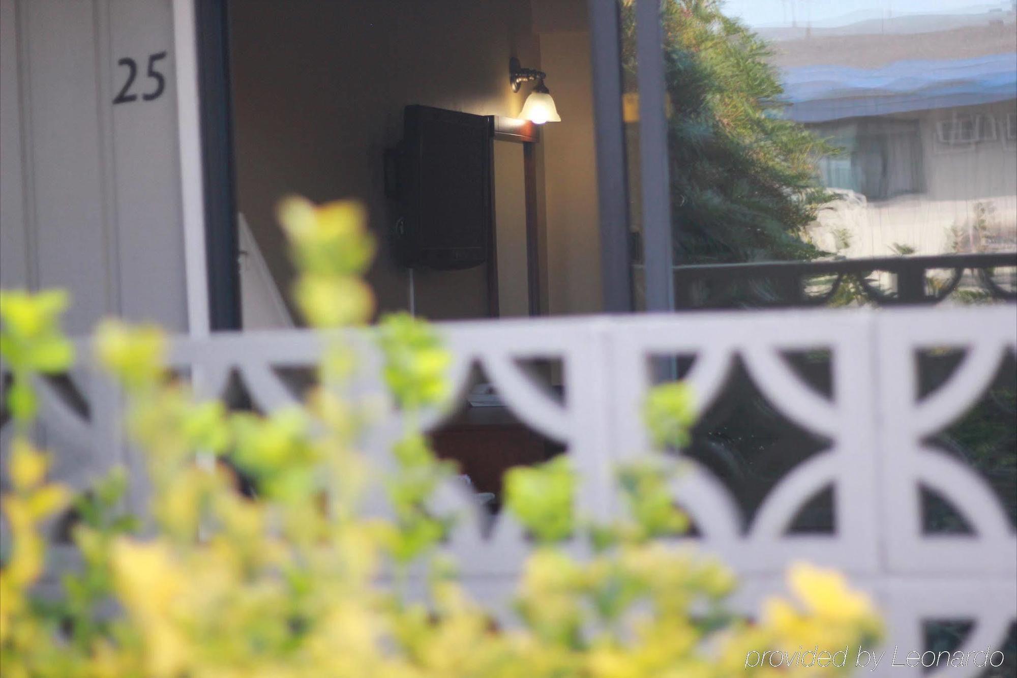 Westward Inn & Suites Langley Ngoại thất bức ảnh