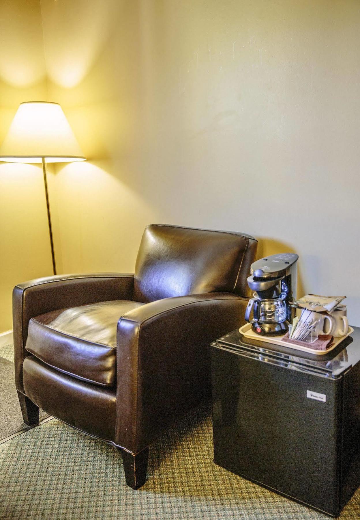 Westward Inn & Suites Langley Ngoại thất bức ảnh