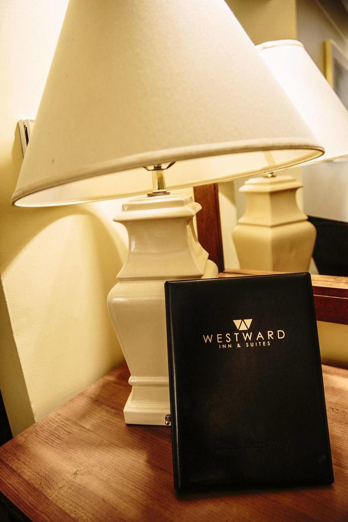 Westward Inn & Suites Langley Ngoại thất bức ảnh
