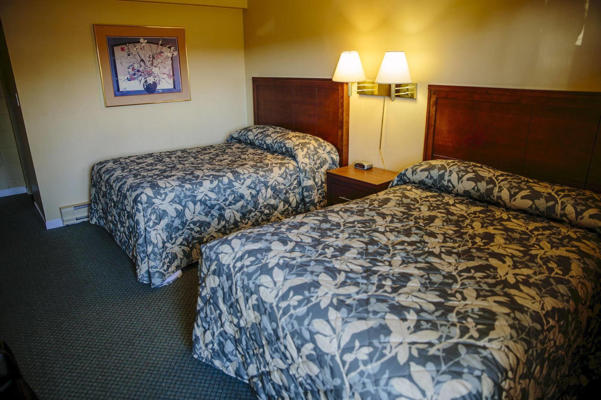 Westward Inn & Suites Langley Ngoại thất bức ảnh
